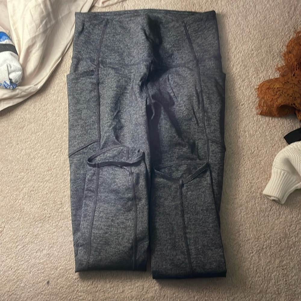 black and grey atheta leggings
